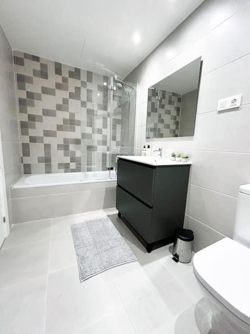 Apartamento De Cuatro Habitaciones En Talavera Talavera de la Reina Luaran gambar